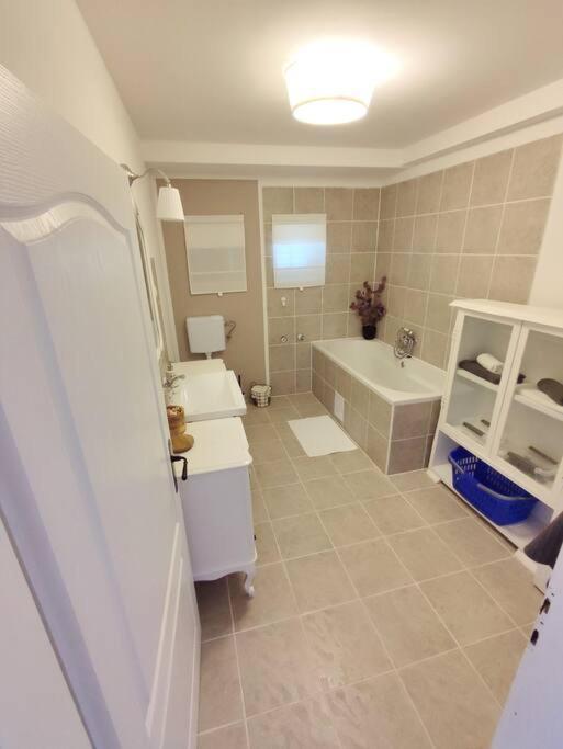 Family Heritage Apartment Сплит Екстериор снимка